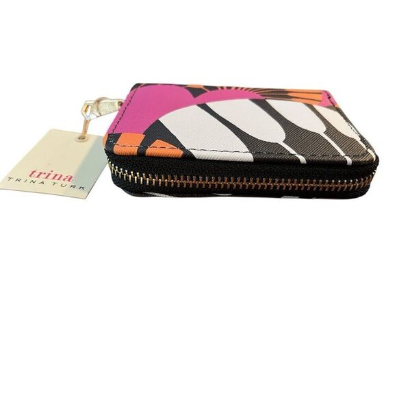Trina Turk Pink Black Whitel Zip ARoundWallet CardHolder Gift Boxed NWT - Picture 4 of 5